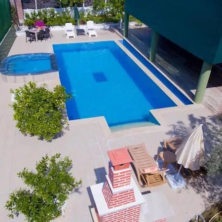 Villa Private Pooled In Nature *